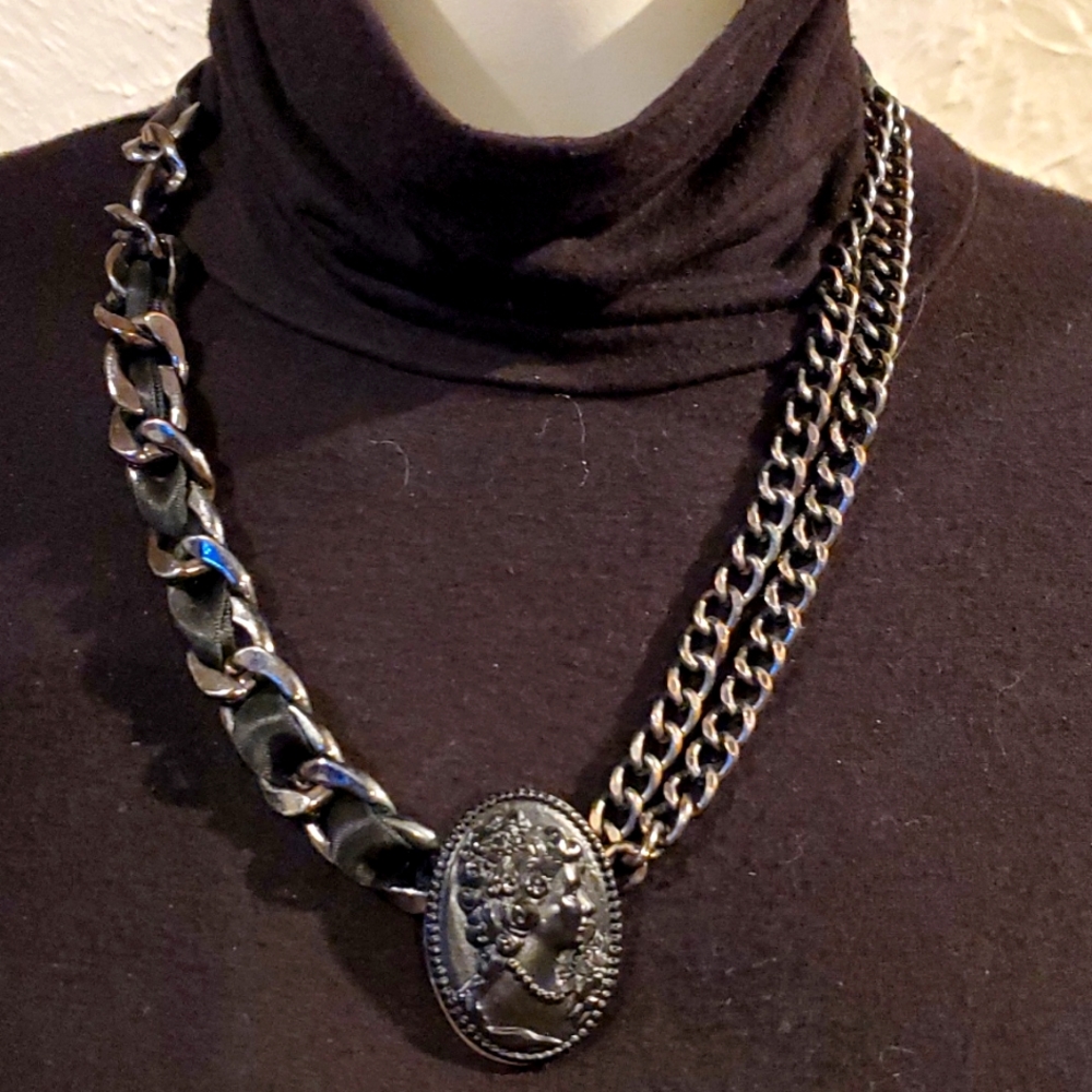 MAC 2014 Heirloom Cameo Chain and Satin Ribbon Necklace